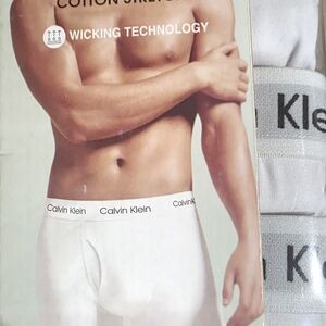 Calvin Klein White Men’s Cotton Stretch Boxer Briefs One Pack Of 3 briefs.